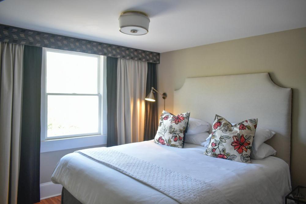 Sparrow Grove Manor Monroe Exteriér fotografie