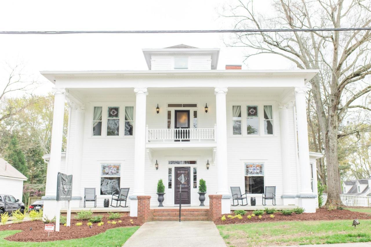 Sparrow Grove Manor Monroe Exteriér fotografie