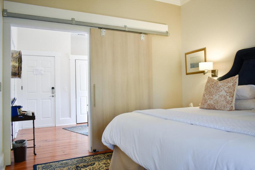 Sparrow Grove Manor Monroe Pokoj fotografie